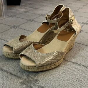 Kanna Beige Peep-Toe Wedge Sandals